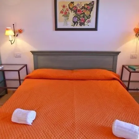 Ferienhaus Fuer 6 Personen Ca 60 Qm In Cefalu, Sizilien Nordkueste Von Sizilien *